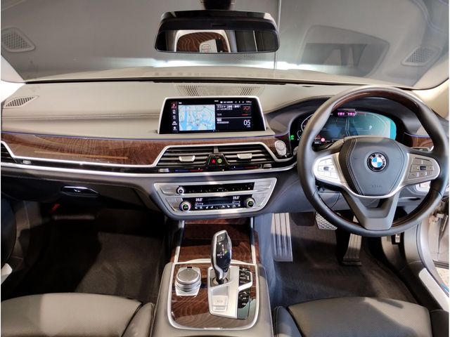 BMW 7SERIES 2020 Image 31