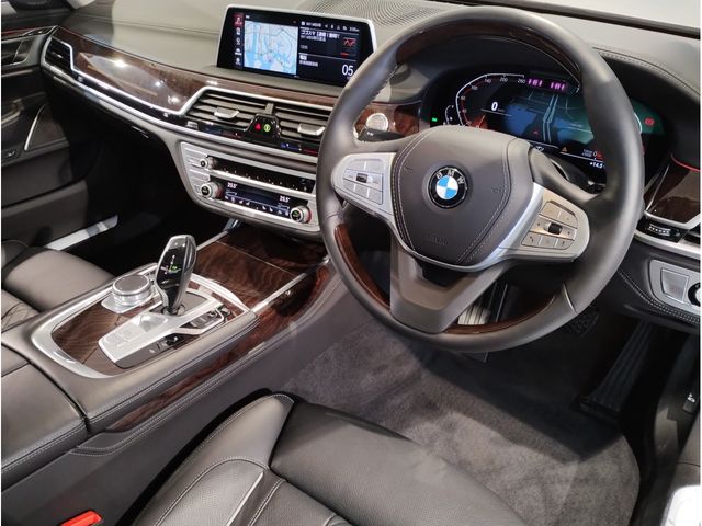 BMW 7SERIES 2020 Image 31