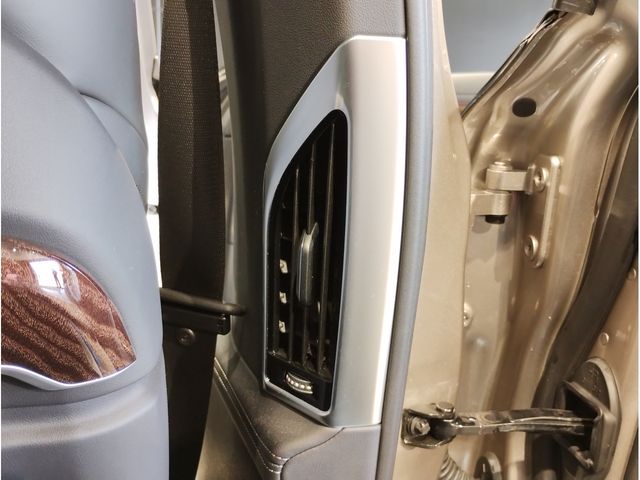 BMW 7SERIES 2020 Image 31