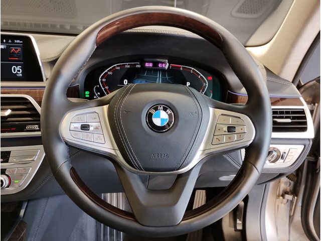 BMW 7SERIES 2020 Image 31