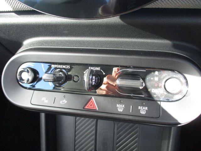 BMW MINI COOPER OPEN 2025 Image 31