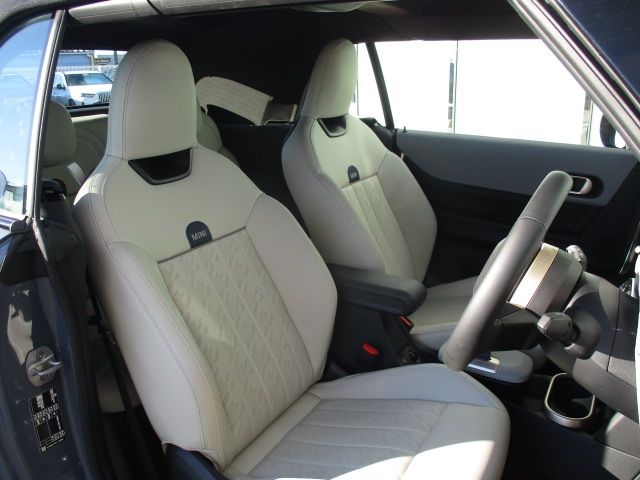 BMW MINI COOPER OPEN 2025 Image 31