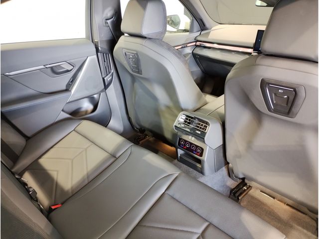 BMW 5SERIES SEDAN 2023 Image 31