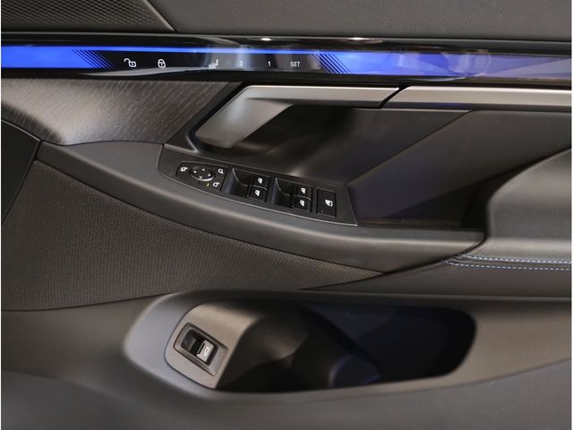 BMW 5SERIES SEDAN 2023 Image 31