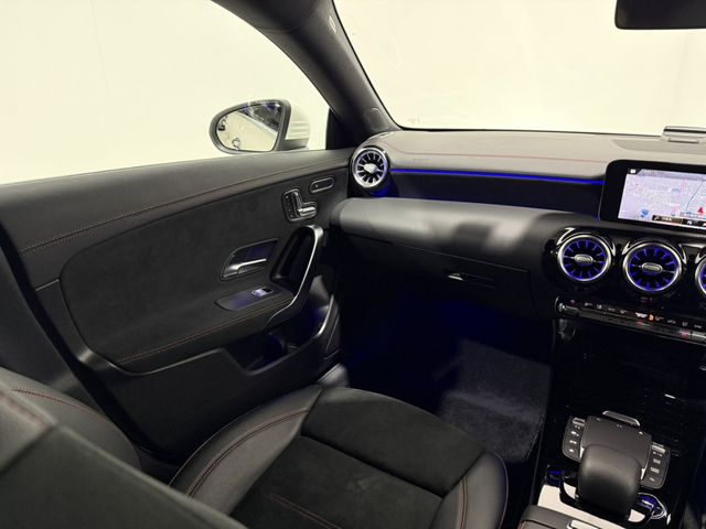 MERCEDES BENZ CLA CL 2021 Image 31