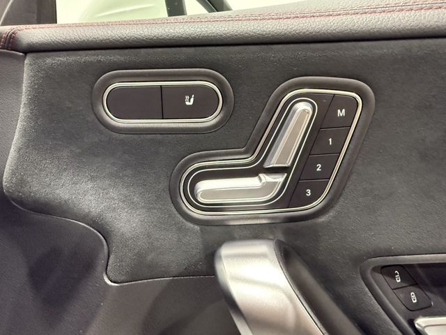 MERCEDES BENZ CLA CL 2021 Image 31