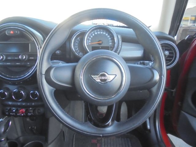 BMW MINI COOPER 5DOO 2015 Image 31