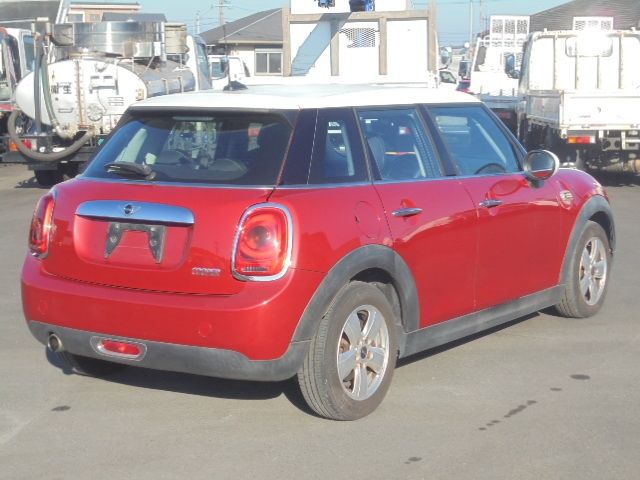 BMW MINI COOPER 5DOO 2015 Image 31