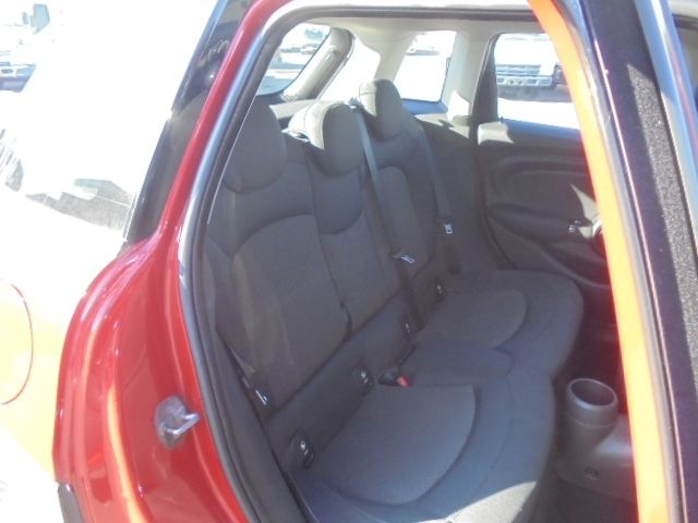 BMW MINI COOPER 5DOO 2015 Image 31