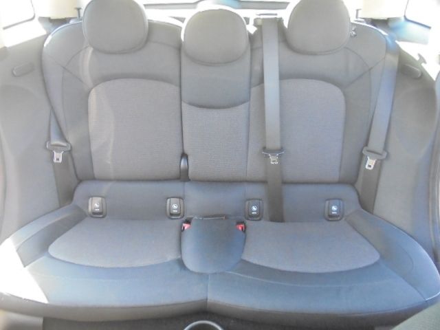 BMW MINI COOPER 5DOO 2015 Image 31