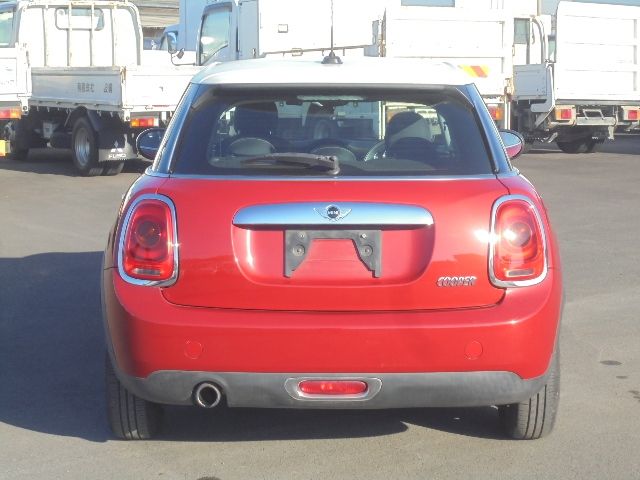 BMW MINI COOPER 5DOO 2015 Image 31