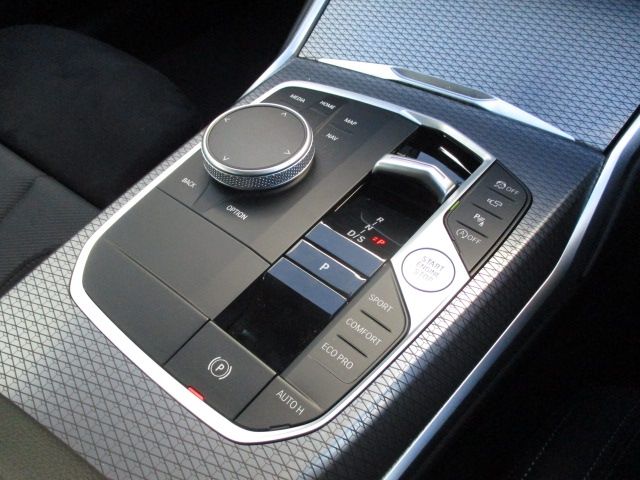 BMW 3SERIES SEDAN 2025 Image 31