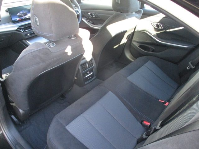 BMW 3SERIES SEDAN 2025 Image 31