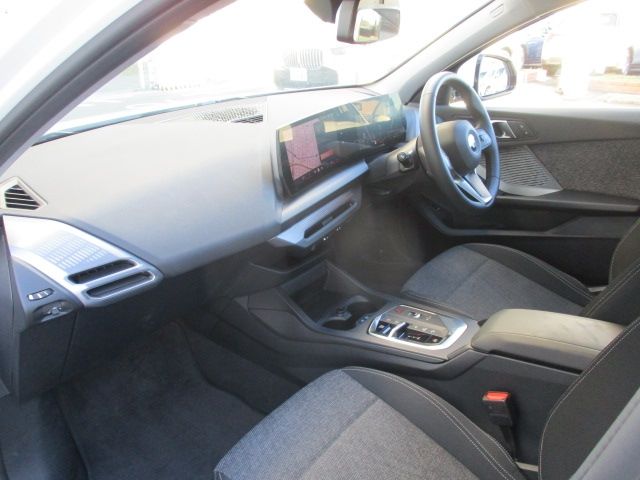 BMW 1SERIES 2025 Image 31