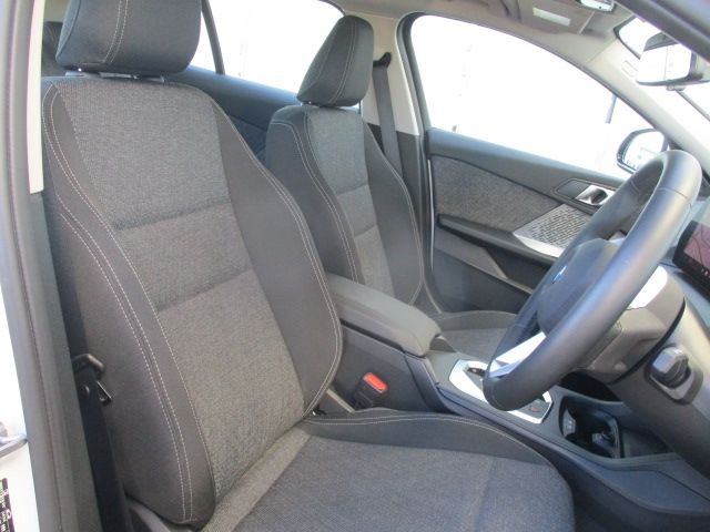 BMW 1SERIES 2025 Image 31