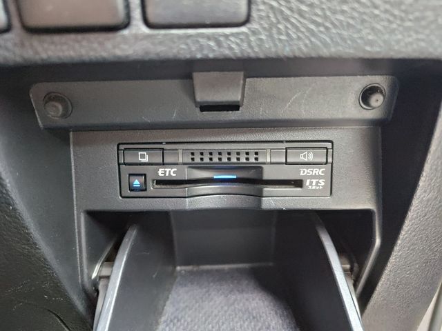 TOYOTA ALPHARD HYBRID 4WD 2015 Image 31