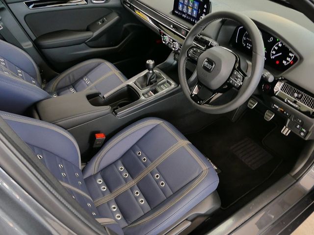 MITSUOKA M55 2024 Image 31