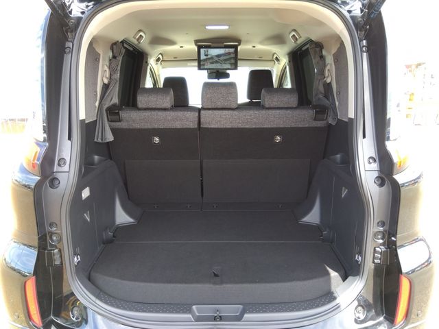 TOYOTA SIENTA HYBRID 2023 Image 31