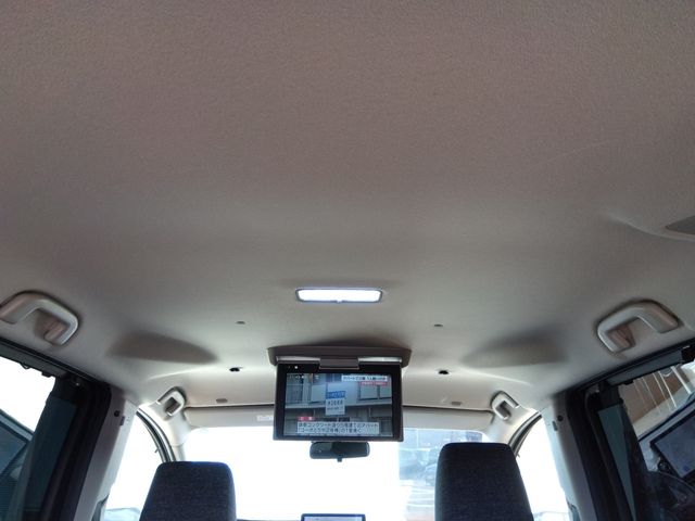 TOYOTA SIENTA HYBRID 2023 Image 31