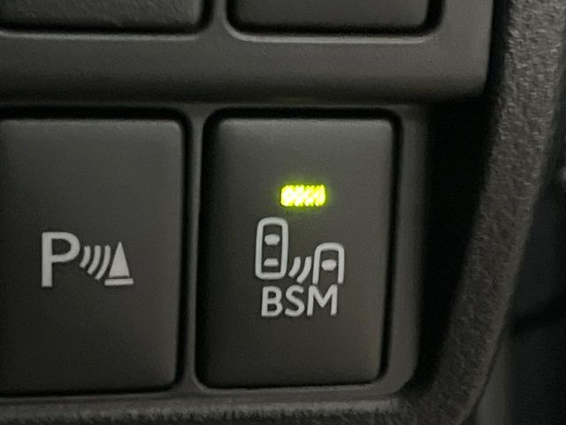 TOYOTA LEXUS RC300H 2019 Image 31