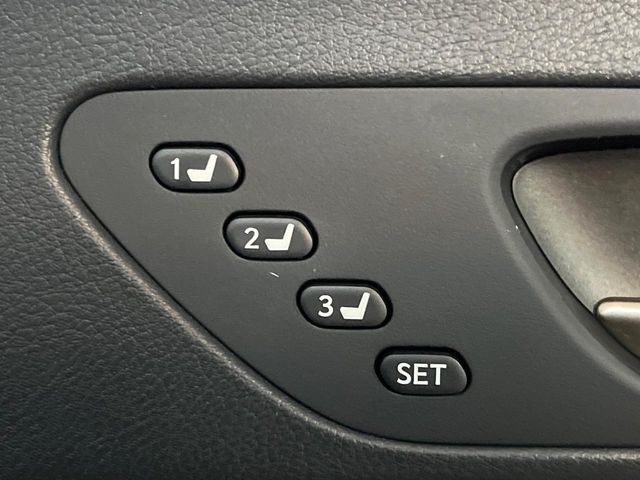 TOYOTA LEXUS RC300H 2019 Image 31