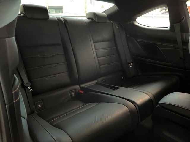 TOYOTA LEXUS RC300H 2019 Image 31