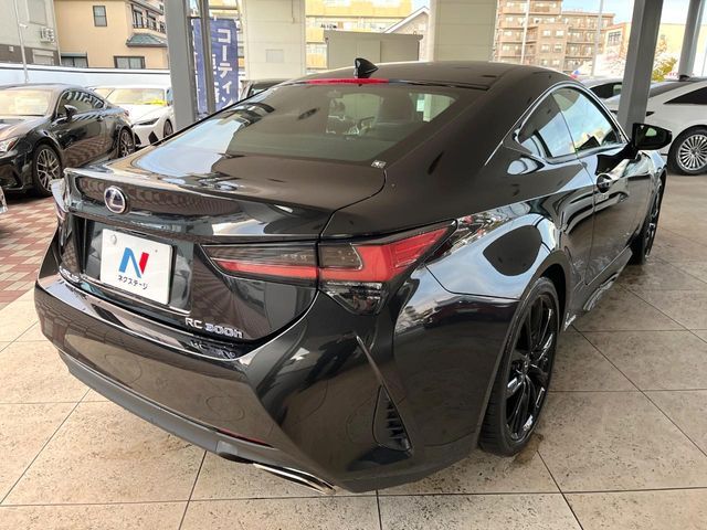 TOYOTA LEXUS RC300H 2019 Image 31