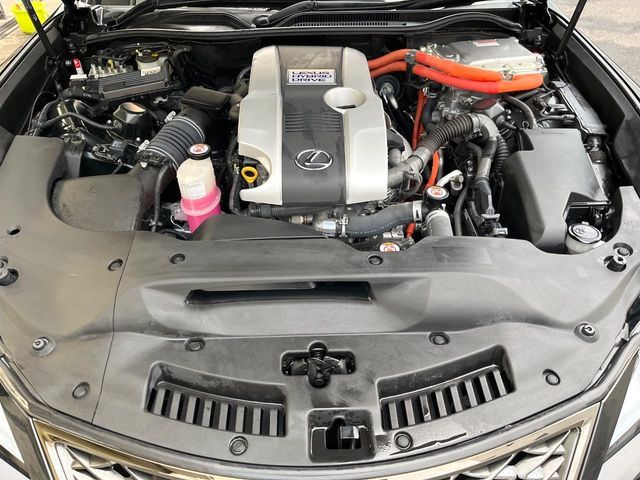 TOYOTA LEXUS RC300H 2019 Image 31