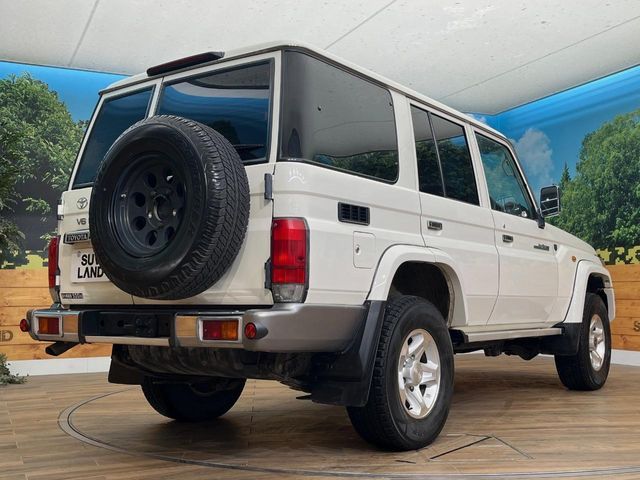 TOYOTA LANDCRUISER VAN 2015 Image 31