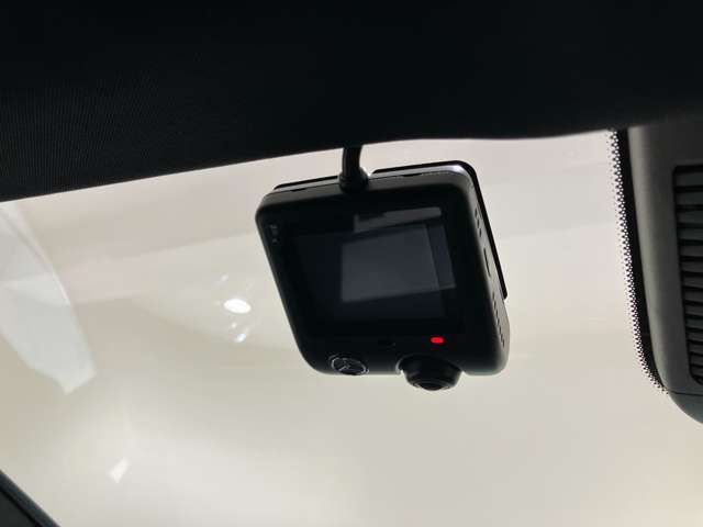 MERCEDES BENZ EQS 2023 Image 31