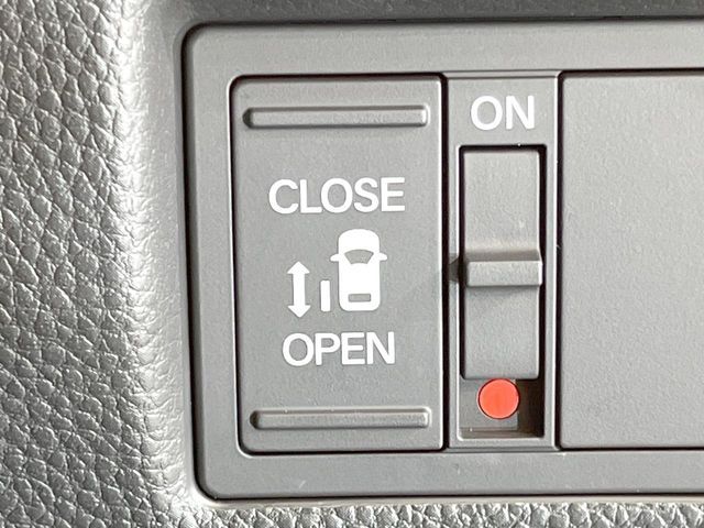 HONDA N BOX CUSTOM 2020 Image 31