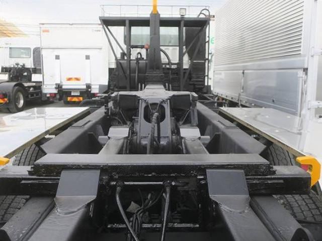 MITSUBISHI FUSOU SUPER GREAT 2011 Image 31