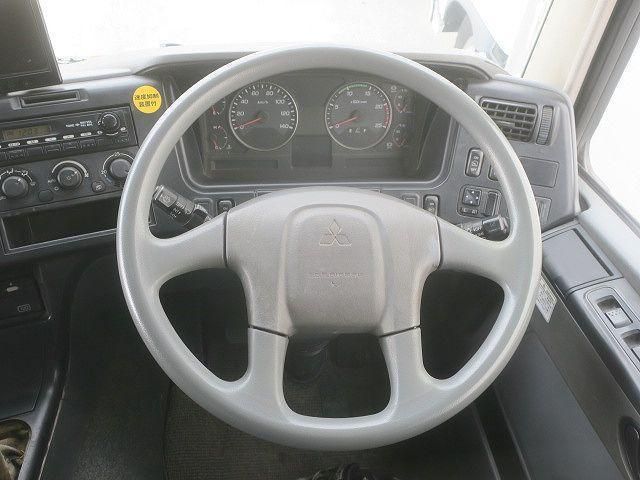 MITSUBISHI FUSOU SUPER GREAT 2011 Image 31