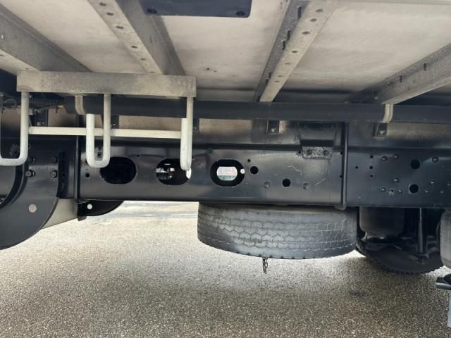 MITSUBISHI FUSOU FIGHTER 2013 Image 31