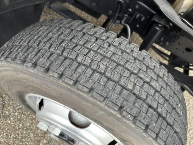 MITSUBISHI FUSOU FIGHTER 2013 Image 31