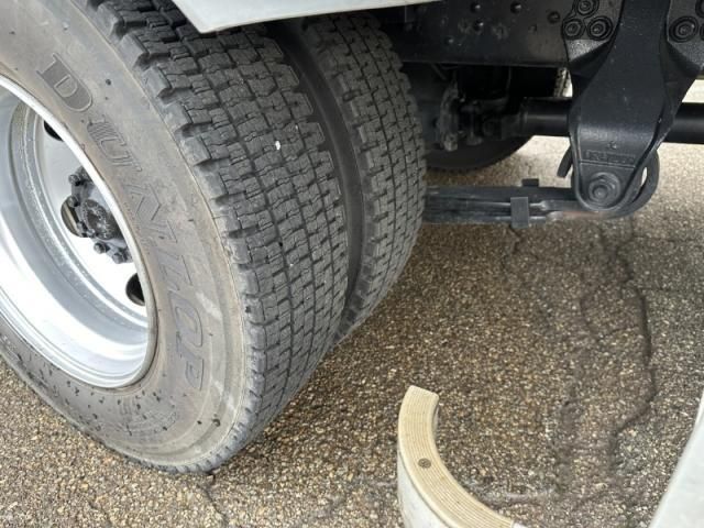 MITSUBISHI FUSOU FIGHTER 2013 Image 31