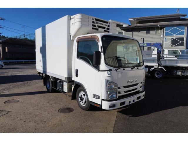 ISUZU ELF 2015 Image 31