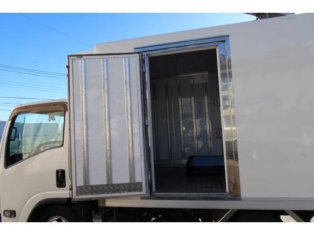 ISUZU ELF 2015 Image 31