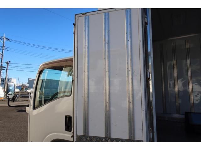 ISUZU ELF 2015 Image 31