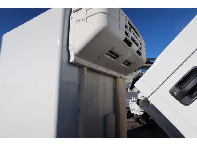 ISUZU ELF 2015 Image 31