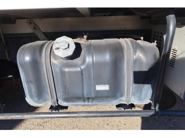 ISUZU ELF 2015 Image 31