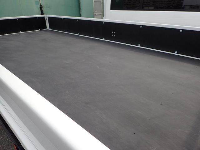 MITSUBISHI CANTER 2025 Image 31