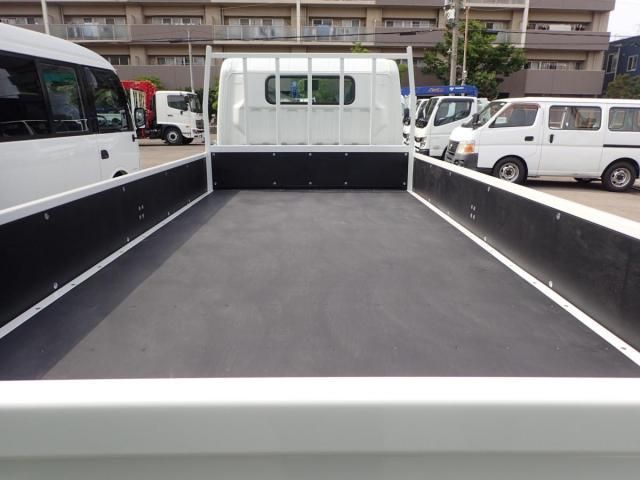 MITSUBISHI CANTER 2025 Image 31