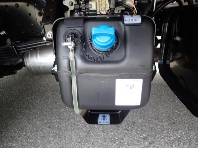 MITSUBISHI CANTER 2025 Image 31