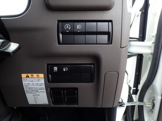 MITSUBISHI CANTER 2025 Image 31