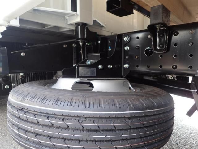 MITSUBISHI CANTER 2025 Image 31