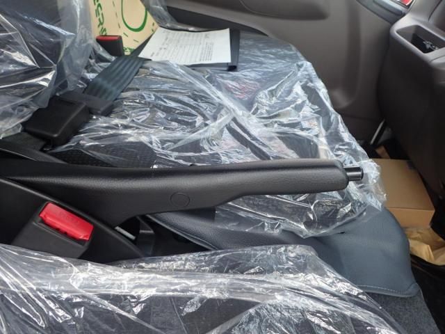 MITSUBISHI CANTER 2025 Image 31