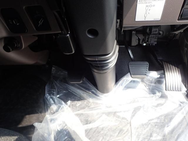 MITSUBISHI CANTER 2025 Image 31