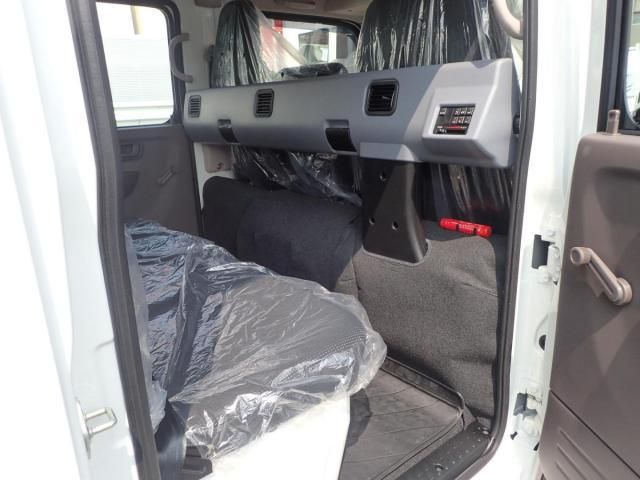 MITSUBISHI CANTER 2025 Image 31