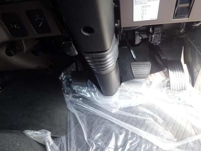 MITSUBISHI CANTER 2025 Image 31